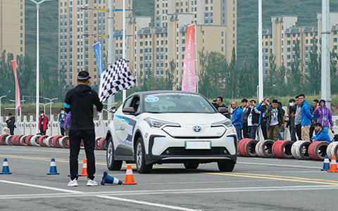 第七届环青海湖(国际)电动汽车挑战赛